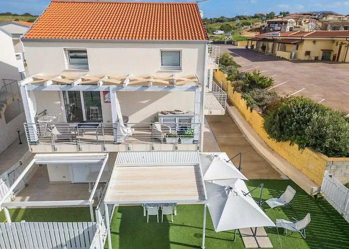 The Shell Beach House - 2 Steps From The Sea